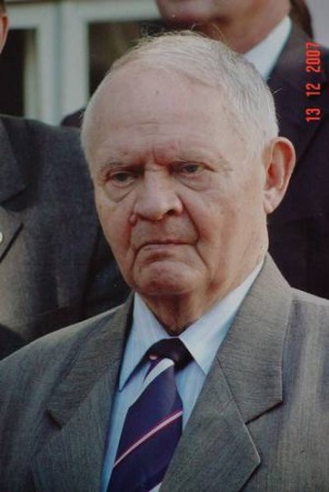 Юрий Жданов