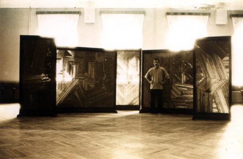 Александр Кисляков, проект «Любовница Пифагора». Выставочный зал Городского дома культуры, Таганрог, июль 1996 года.