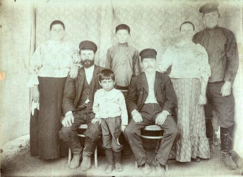 Черпаковы. Документальная фотография 1915 года.
