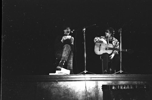 Майк Науменко и Александр Старцев. Таганрог. 8 декабря 1989 года. Фото: Сергей Ильич